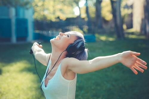 Muzik adalah emosi di udara