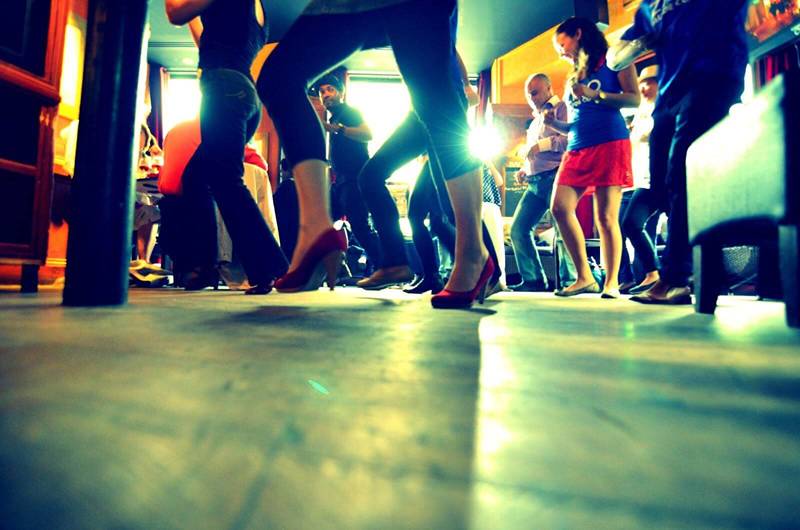 Apa yang berlaku di otak kita ketika kita menari atau mendengar muzik?