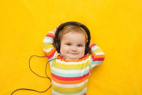 A música torna as crianças mais inteligentes?